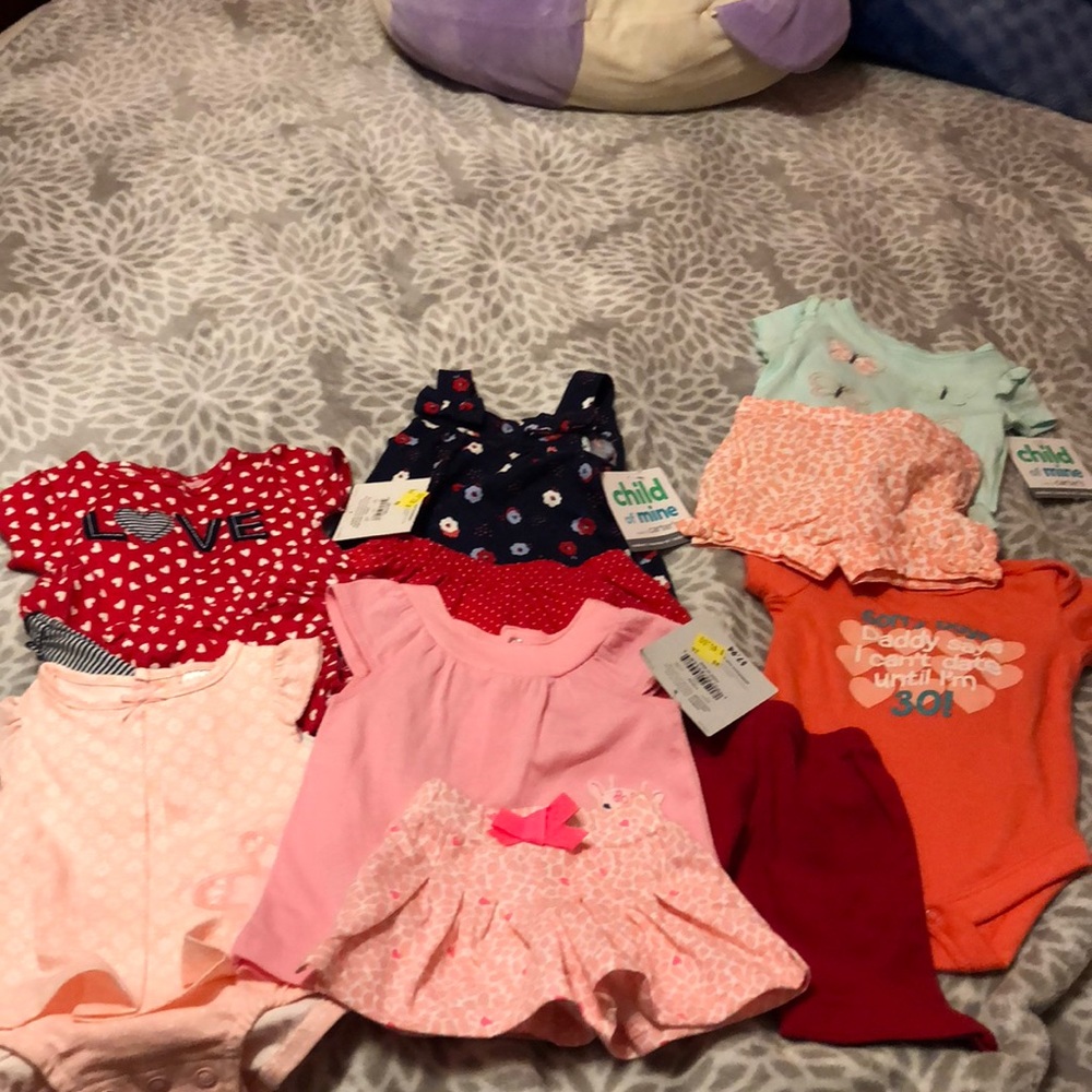 Newborn baby clothes! All new !